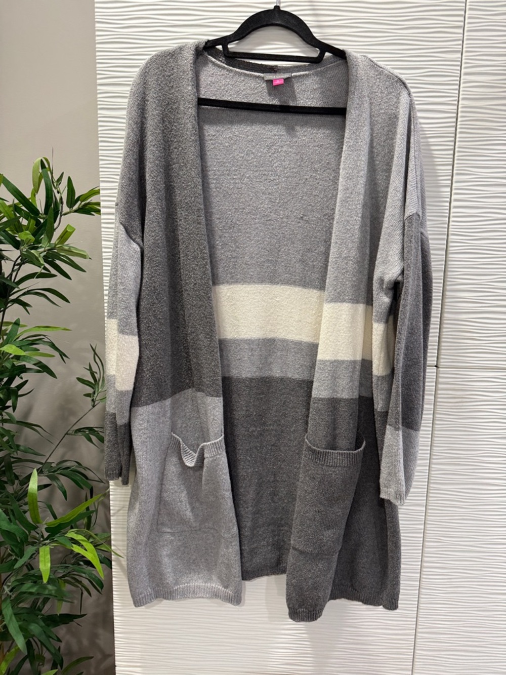 Vince Camuto Gray & Cream Striped Open-Front Cardigan